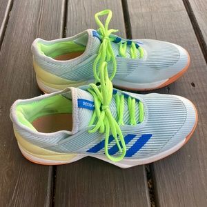 Women’s Adidas Ubersonic Tennis Shoe